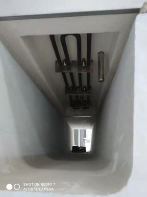 Pia do metal com aquecimento elétrico para o boleto que molda em um casthouse de alumínio.