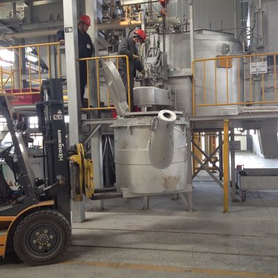 Caldeiras industriais de transferência de alumínio fundido Temperatura máxima de serviço ≤ 850 °C e aumento da temperatura da superfície ≤ 50 °C