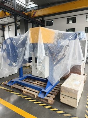 Dispositivo/ Máquina de alimentação de hastes duplas com frequência variável