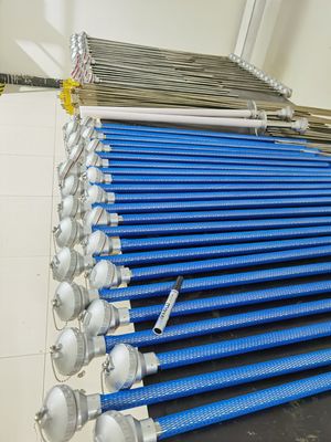 Sensor de temperatura do termocouple com medição de tensão Seebeck e junção de metais diferentes