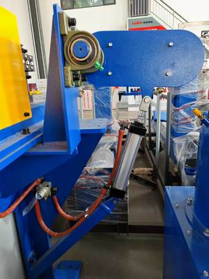 Atualize sua linha de produção com a Unidade de Alimentação de Barras 220V 1200mm X 800mm X 1500mm