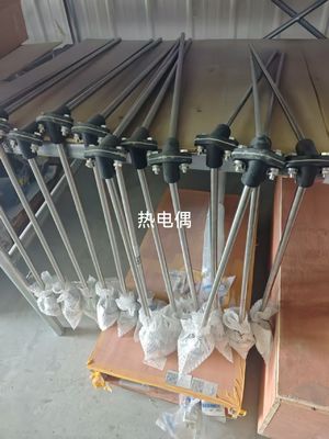 Graphite Shaft for Industrial Applications Hardness 40-60 HRC and Pressure Resistance Up To 100MPa