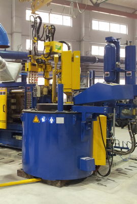 Camada guardando de alumínio de derretimento de alumínio industrial 500KG da isolação dobro da fornalha