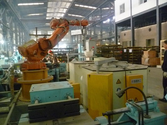 A fornalha de cadinho de alumínio industrial do deleite de calor 600KG morre carcaça